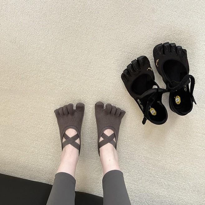 Women's Criss-Cross Strappy Fi - Grip Sock Yoga 评论和价格
