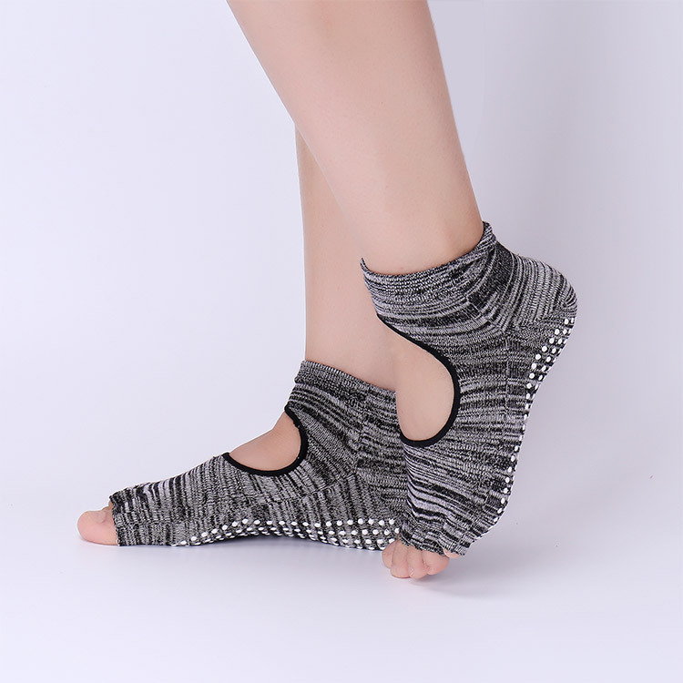 Non-Slip Yoga Socks with Grips - Grip Sock Yoga 评论和价格