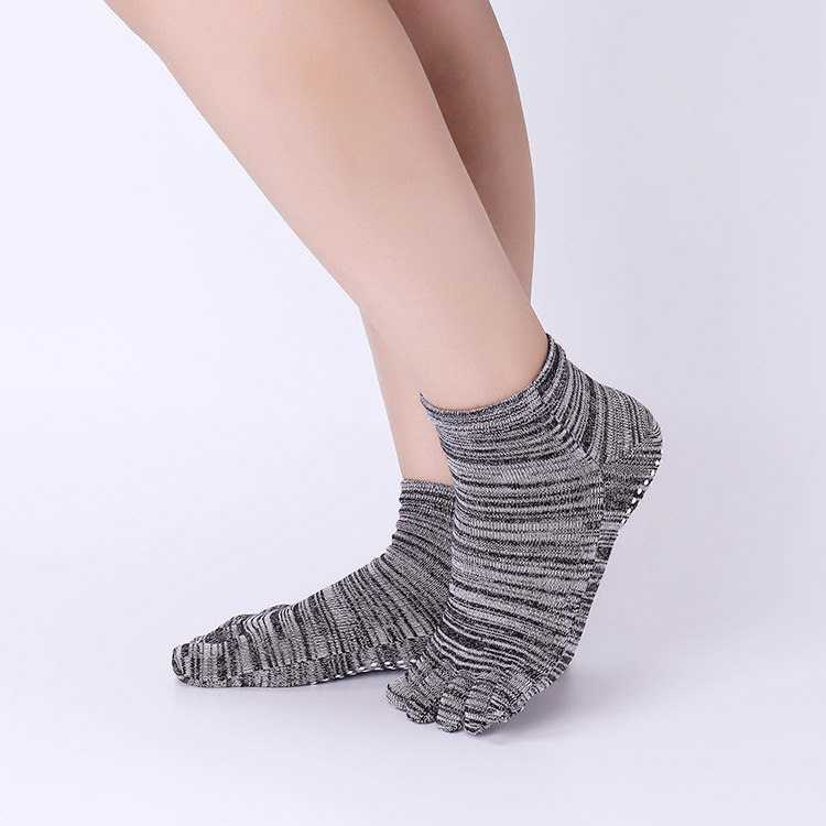 Non-Slip Yoga Socks with Grips - Grip Sock Yoga 评论和价格